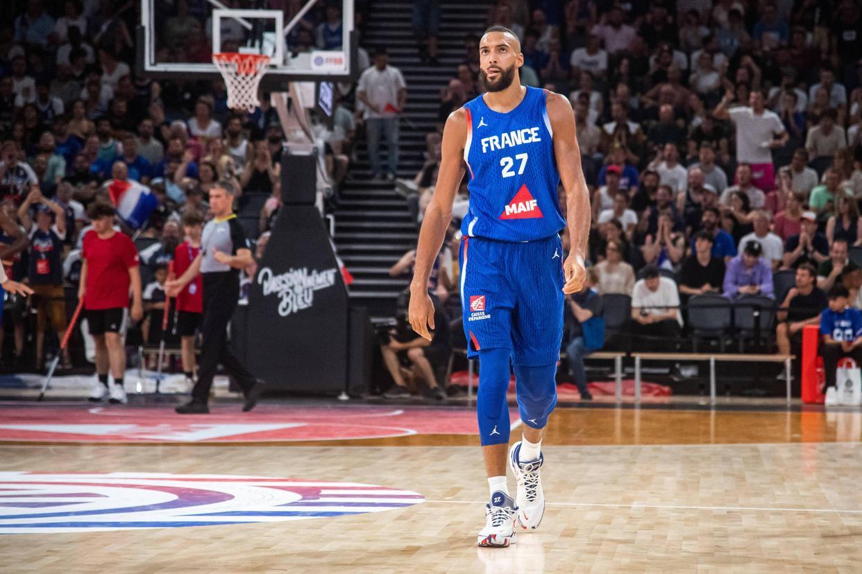 戈贝尔谈奥运输球：看库里爆发很沮丧，但他的伟大只能脱帽致敬