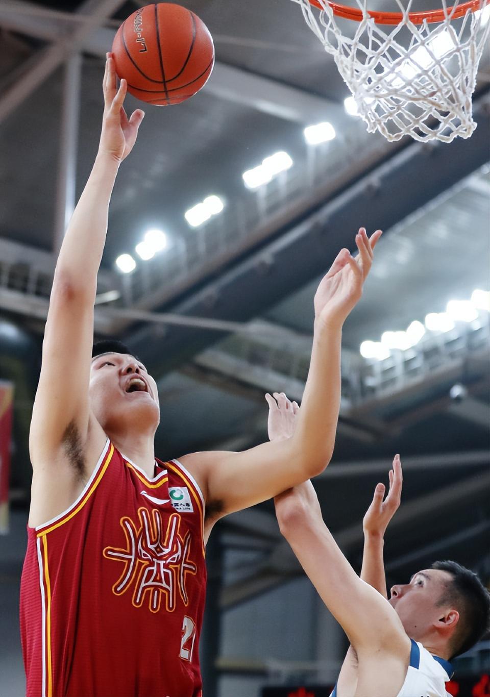 开云体育-山西输球揪出两大软蛋，两主力中锋全场合砍0分，完全成上海卧底