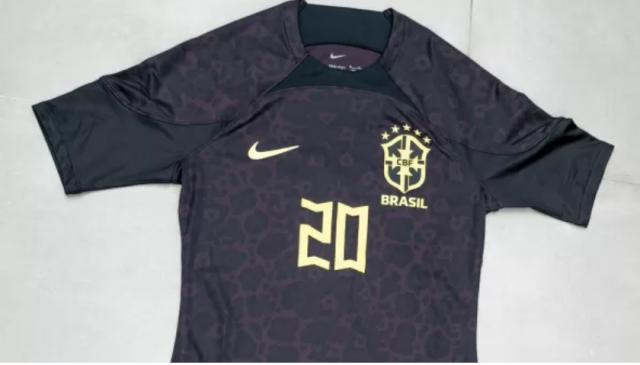 开云平台-为支持维尼修斯反对种族主义 巴西队将首穿黑衣！