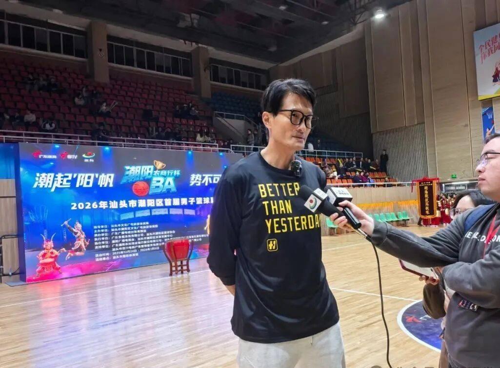 开云体育-季乐：退役后竟然当交警，曾拿3次CBA总冠军，妻子是宏远啦啦队长