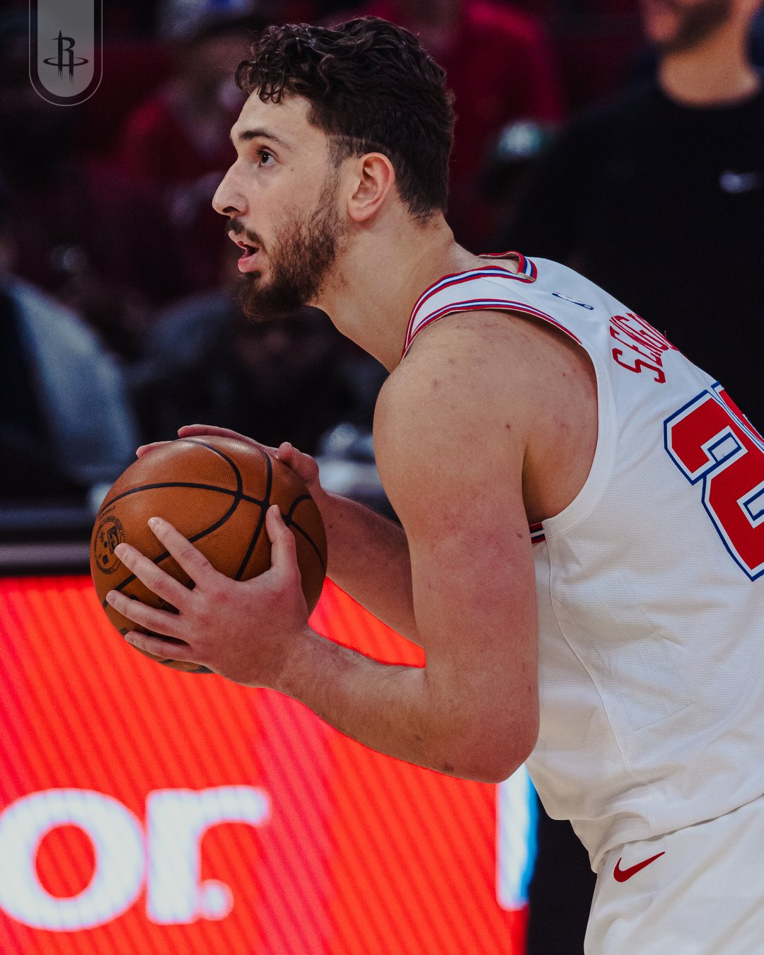 开云体育-杜兰特18分6板8助攻火箭击败鹈鹕2连胜，史密斯32分申京21分8篮板