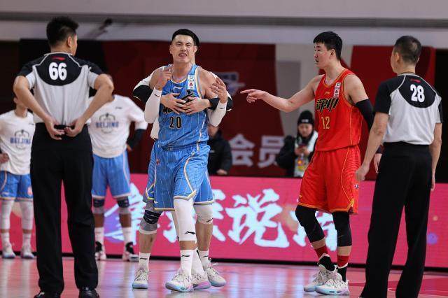 开云官网-【体坛篮球秀】拿什么来爱你，我的CBA？！