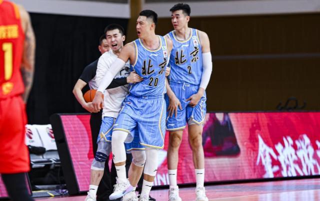 开云官网-【体坛篮球秀】拿什么来爱你，我的CBA？！